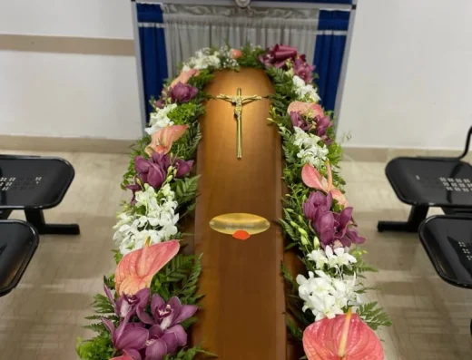 Onoranze Funebri Bertino: Agenzia Funebre a Valdina (ME)