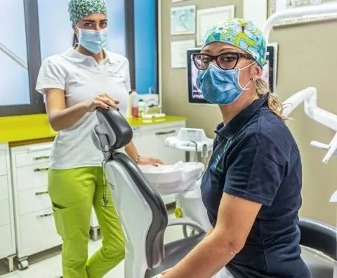 Studio Dentistico Conti Nibali a Brolo: Odontoiatria e Estetica