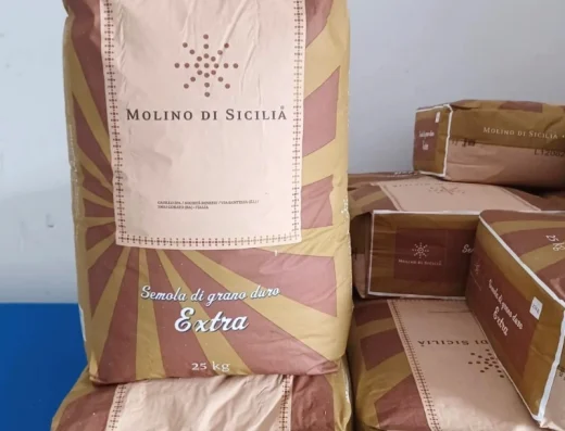Calderone: Ingrosso Farine e Mangimi a San Filippo del Mela (Messina)
