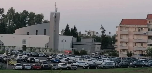 Parcheggio Auto a Milazzo, a Due Passi dal Porto per le Eolie