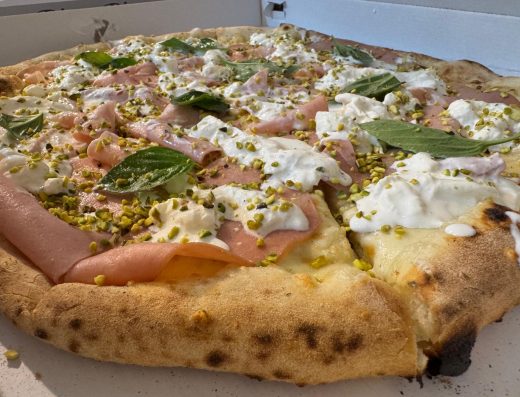 Pizzeria Spaccanapoli a Milazzo: Pizza Napoletana dal 2000