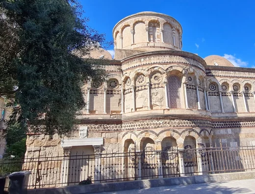 Chiesa della Santissima Annunziata dei Catalani: Gioiello Arabo-Normanno a Messina