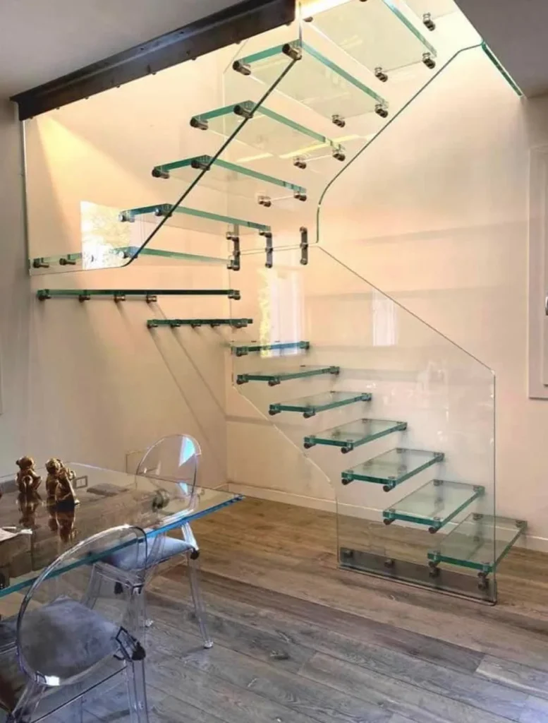 Linea Scale Venetico: Scale su Misura in Legno, Vetro e a Chiocciola