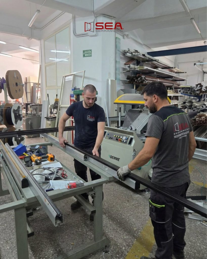S.E.A. Serramenti Messina: Infissi in Alluminio e PVC, Porte Blindate e Zanzariere